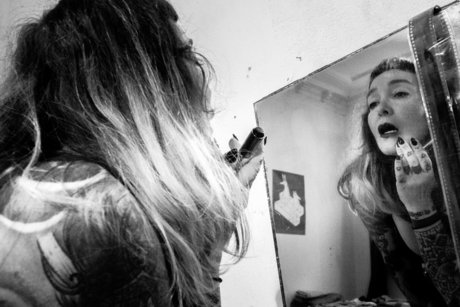 Mistress Lola Noir étoile exclusive photo