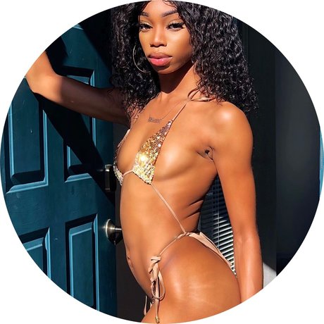 The Galactic Goddess Lips_ star du sexe des photos