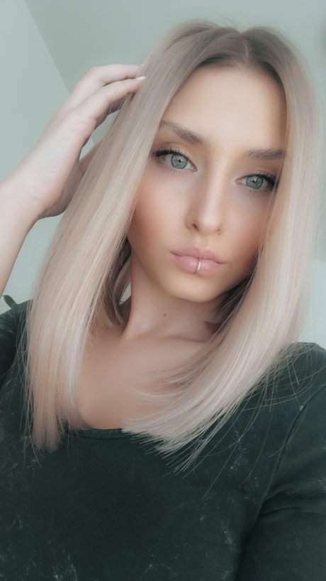 Holly Cypher modèle joli photo