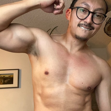 Holden Edgin star du porno parfaite photo