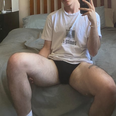 Decy actrice parfaite image