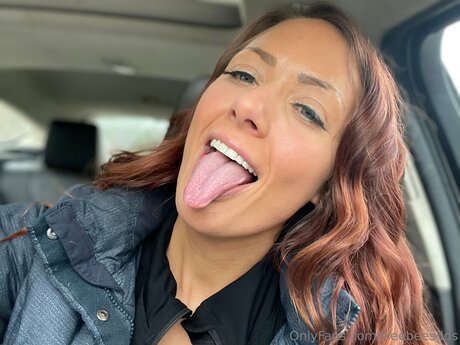 BEE S DD S star du porno érotique archive