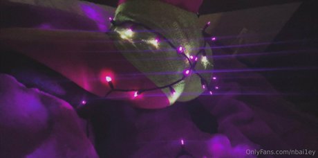 nbai1ey actrice chaude photos