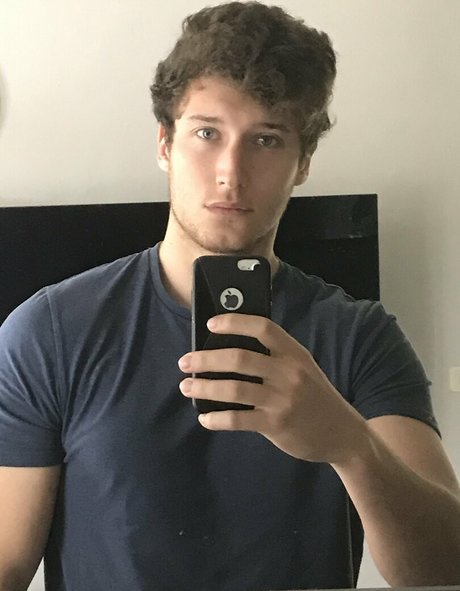 redarmy modèle xxx des photos