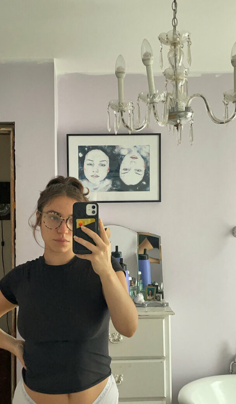 ella enchanted2 star du porno gratuit des photos