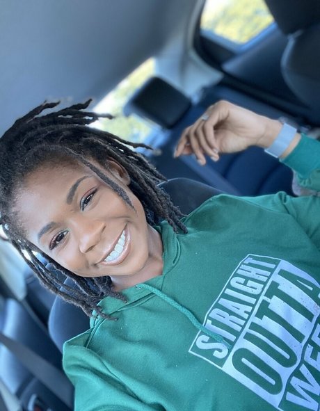 iwanthazelgrace étoile xxx galerie