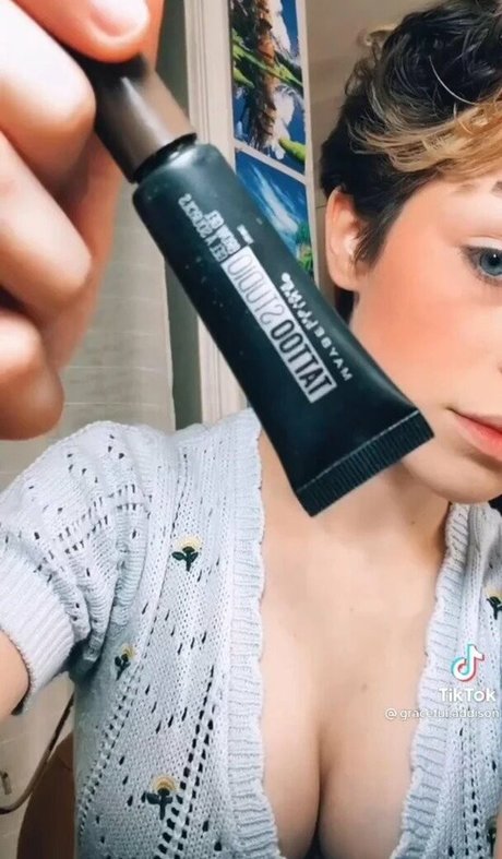 graceful addison modèles nus collection