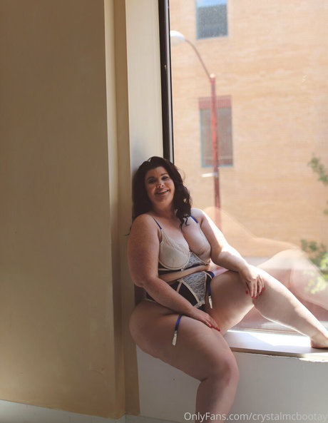 CrystalMcbootay art modèle img