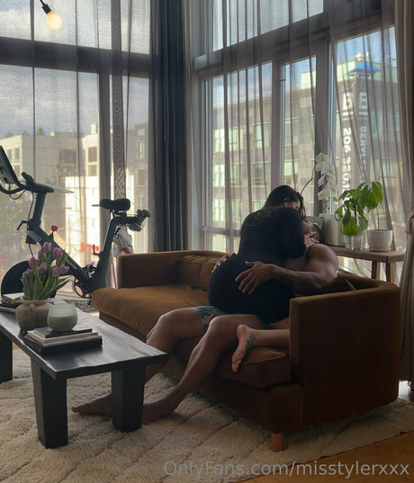 misstylerxxx star du porno gratuite photos