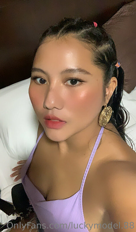 luckymodel 88 joli modèle archive