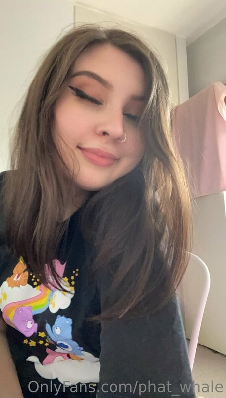 phat whale actrice artistique image