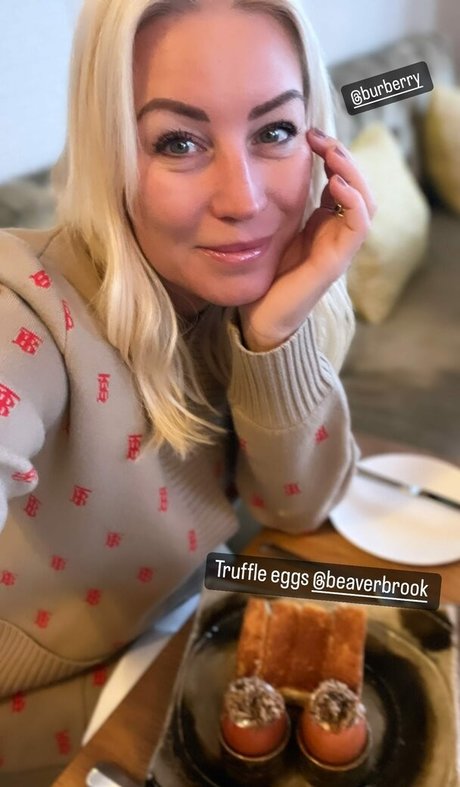 Denise Van Outen star du porno gratuit photo