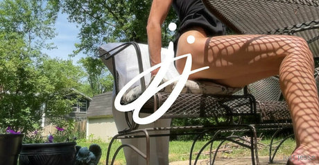 jjfeelingfree star pornographique des photos