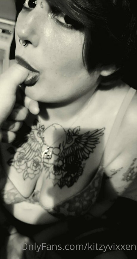 kitzyvixxen modèle parfait archive