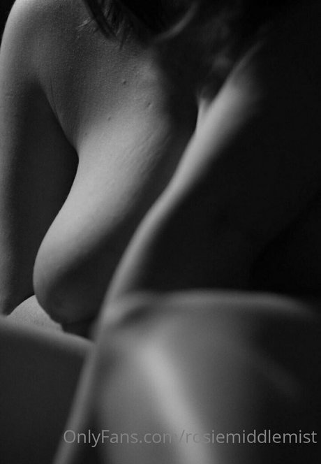 rosiemiddlemist modèle sexy collection