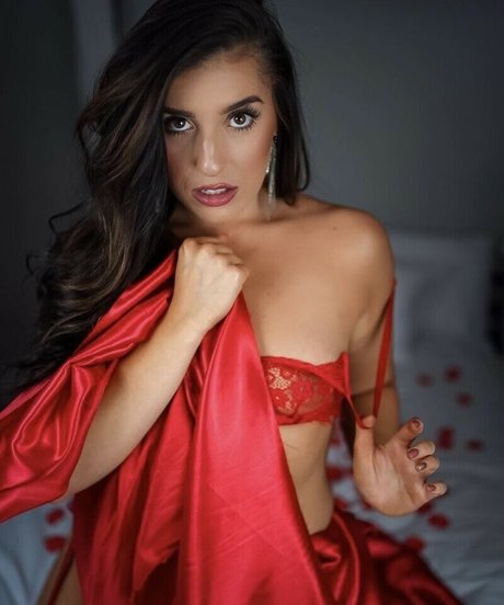 Amanda Chilelli star du porno belle archive