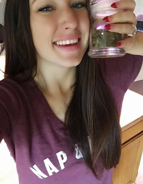 jeunes nus onlyfans art meilleur archive