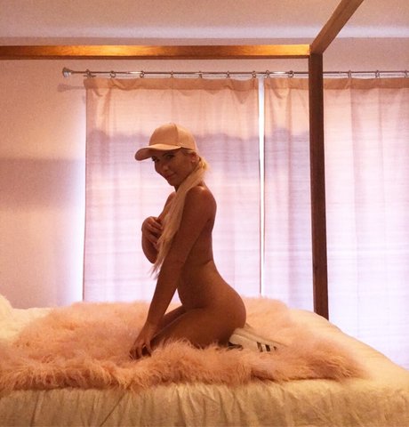 tashareign modèle xxx images