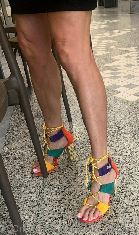 jenny 38piedi modèle pornographique archive