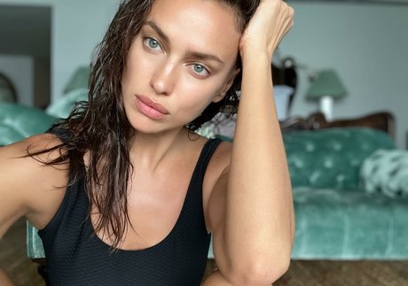 Irina Shayk étoile sexy galeries