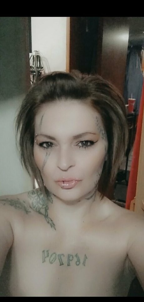 lluvely actrice nue collection