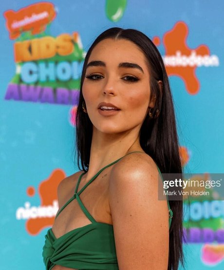 Indiana Massara modèle artistique collection