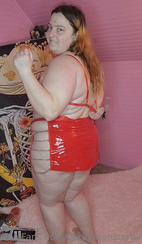 curvymonstergirlfree étoile hd img