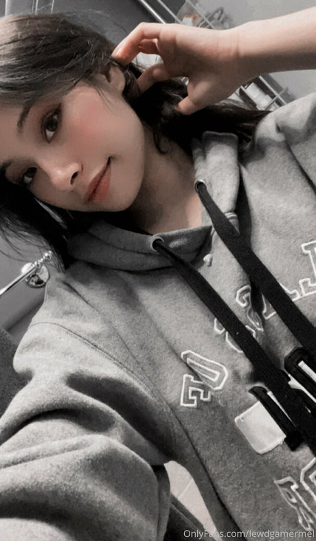 lewdgamermel actrice artistique photo