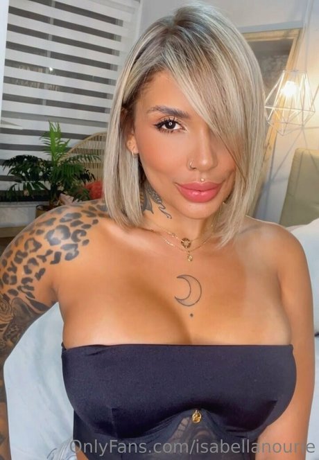 isabellanourie modèle chaud collection