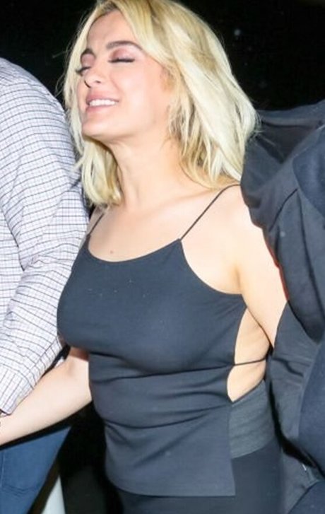 Bebe Rexha haut étoile images