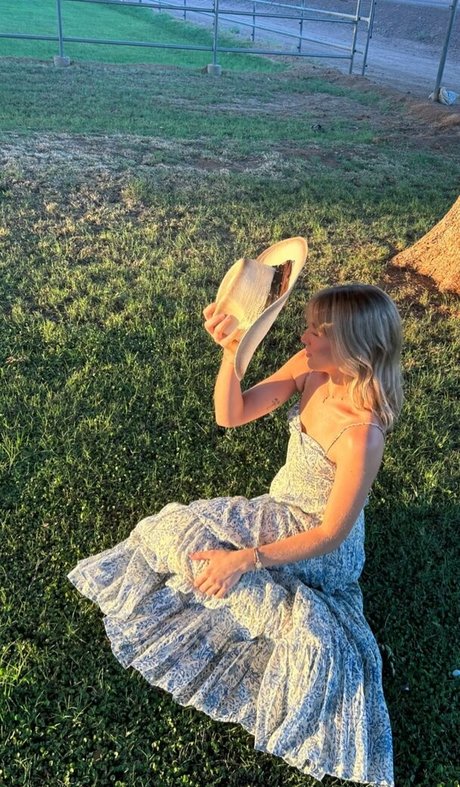 Brynn Rumfallo star pornographique des photos