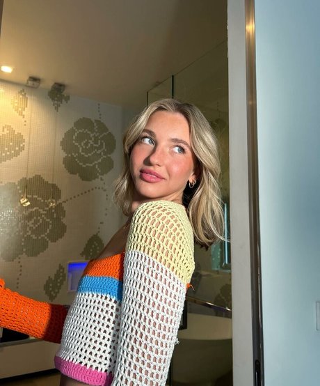 grandes aréoles onlyfans art chaud archive