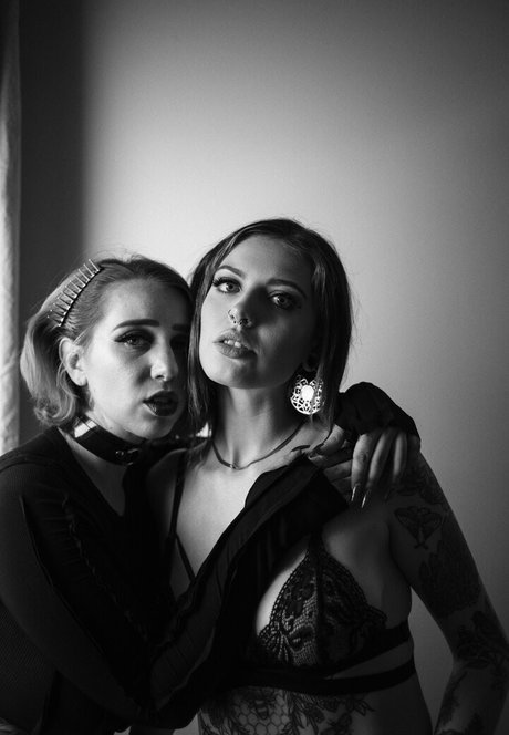 caitlinzielinski modèle pornographique galerie