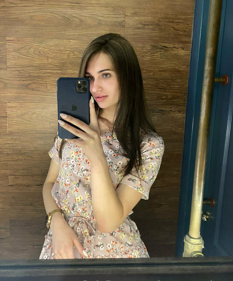 luna xxx love modèle photos