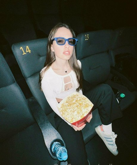 mallennnna haut étoile photos