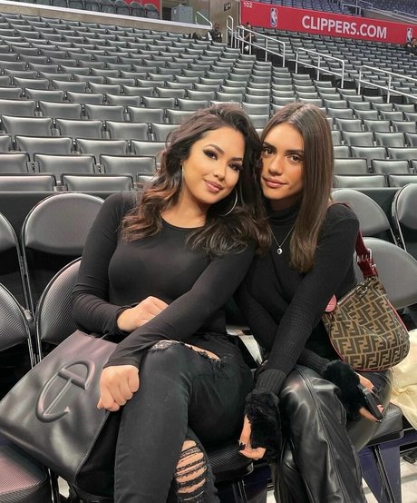 Jasmine Villegas nus star du porno photo