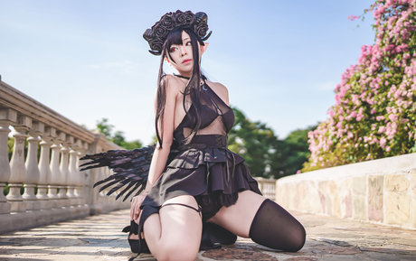 chaton courbé onlyfans beau haut img