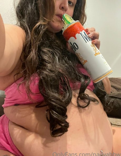 nadyabbw actrice érotique image