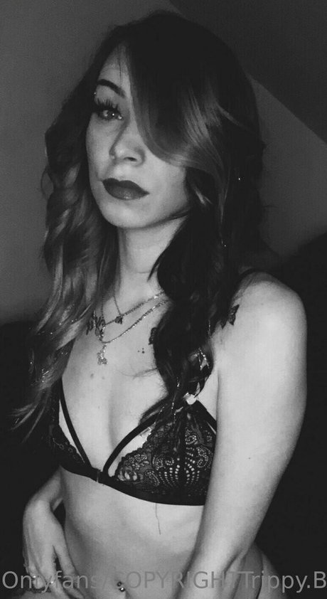 trippy b babez actrice galerie