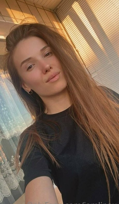 iamlinax actrice libre des photos