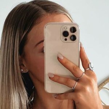 Lillie Bass modèle nu photos