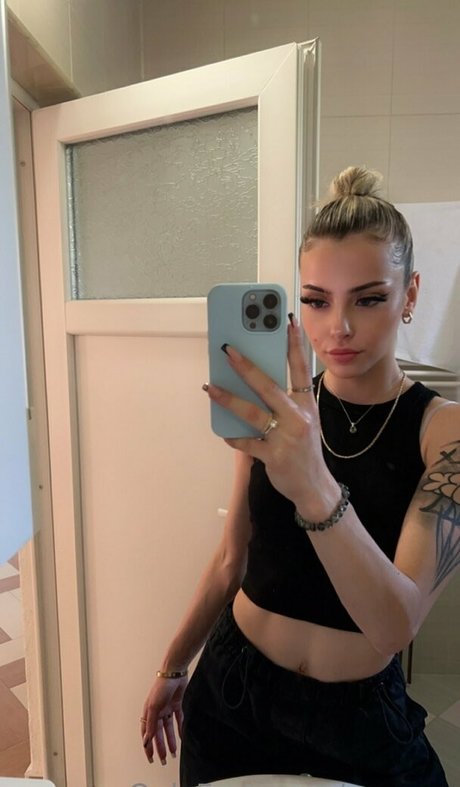 aryasm star du porno érotique des photos