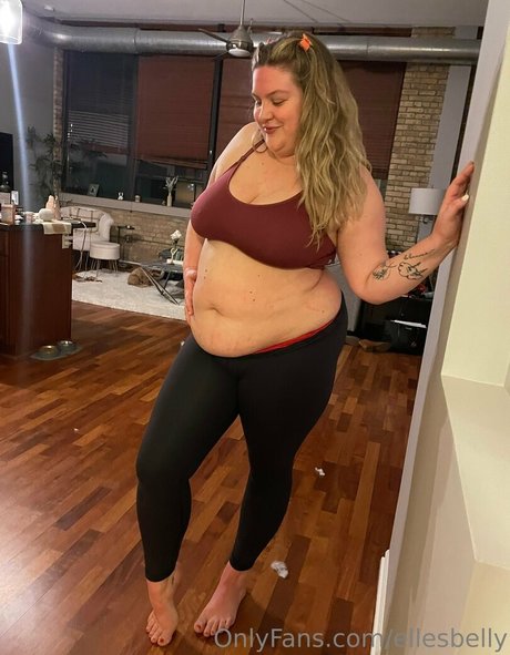 ellesbelly star du porno sympa galeries