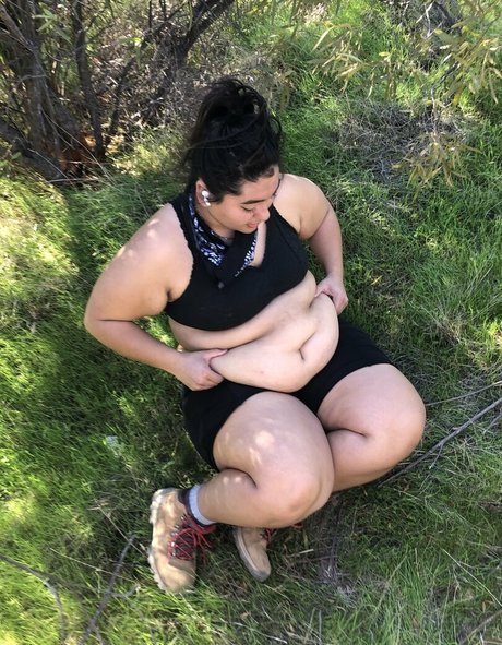 asiatique gratuit onlyfans assez érotique photo