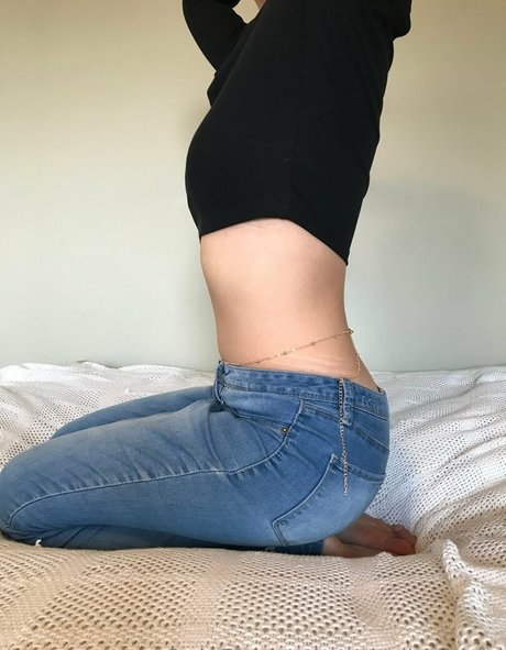 asianbellygirl modèles nus des photos