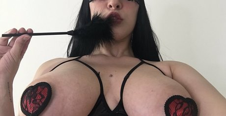 ellaarievilo modèle joli des photos