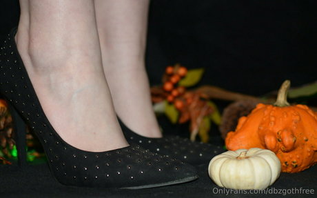 dbzgoth star du porno en haute qualité image