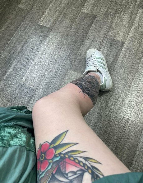 dbzgoth actrice adulte images