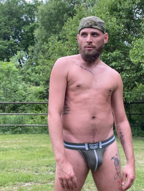 Eden Daniels star du porno parfaite photo