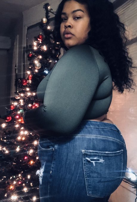 Gege Genocide actrice adulte image